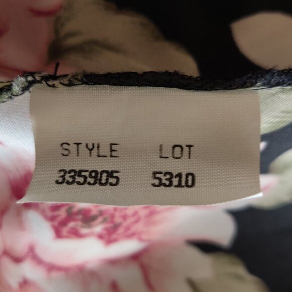 Vintage Sateen Black/Pink Floral Christian Dior Robe with Lace Trim - Picture 8 of 10